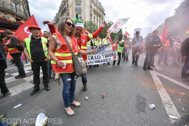 Proteste în toată Franța. Mii de oameni au ieșit pe străzi împotriva prelungirii vârstei de pensionare