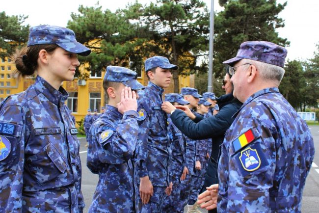 Ceremonie de avansare in grad pentru elevii Colegiului National Militar „Alexandru Ioan Cuza” Constanta (GALERIE FOTO)