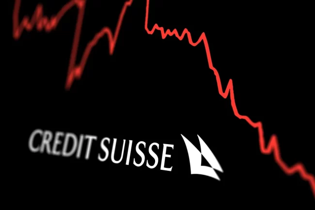 Concedieri masive la Credit Suisse: Câți angajați își vor pierde locurile de muncă