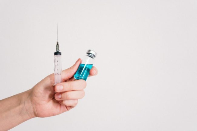 Bulgaria distruge milioane de doze de vaccin împotriva COVID-19