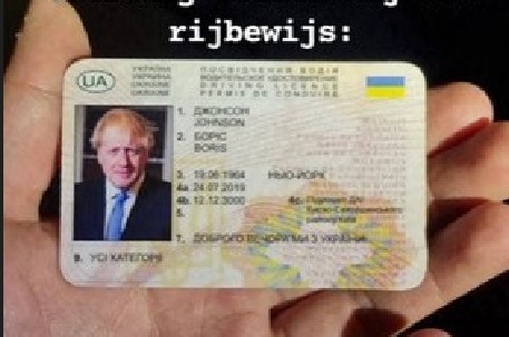 Un șofer beat cu permis pe numele Boris Johnson, emis în Ucraina, a fost reținut de poliție după ce a făcut un accident