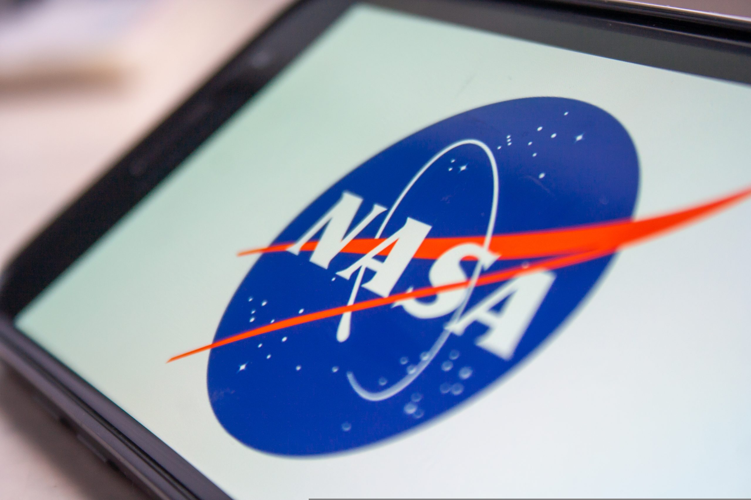 NASA susține prima dezbatere publică pe tema vieții extraterestre: „Termenul de OZN nu mai există. A fost înlocuit cu UAP”