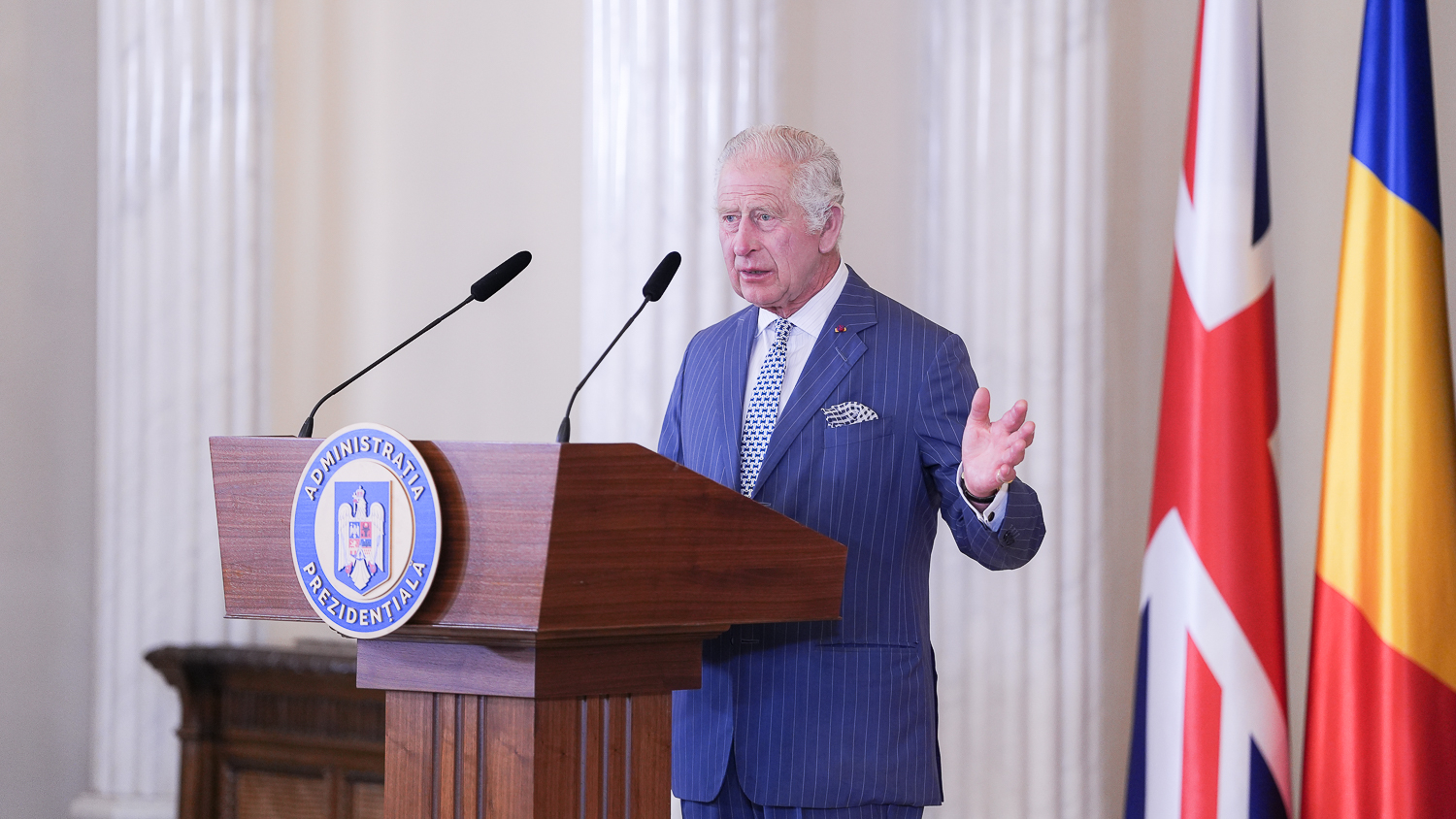 Regele Charles a recitat din Eminescu la Cotroceni. Mesaj pentru poporul român: „Întodeauna m-am simțit acasă în România”
