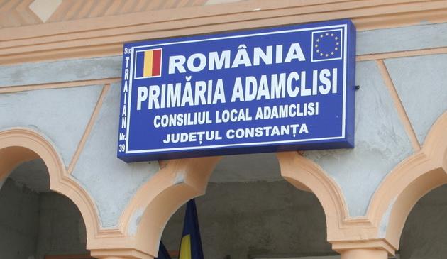 Licitatii Constanta: Asfalt Dobrogea, compania regretatului Grigore Comanescu, contract de 830.000 de euro cu Primaria Adamclisi (DOCUMENT)