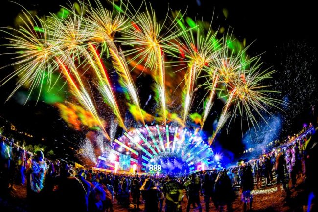 NEVERSEA 2023: Peste 70.000 de fani s-au distrat in cea de-a treia zi a festivalului. Show in premiera oferit fanilor din Romania de Lost Frequencies (GALERIE FOTO)