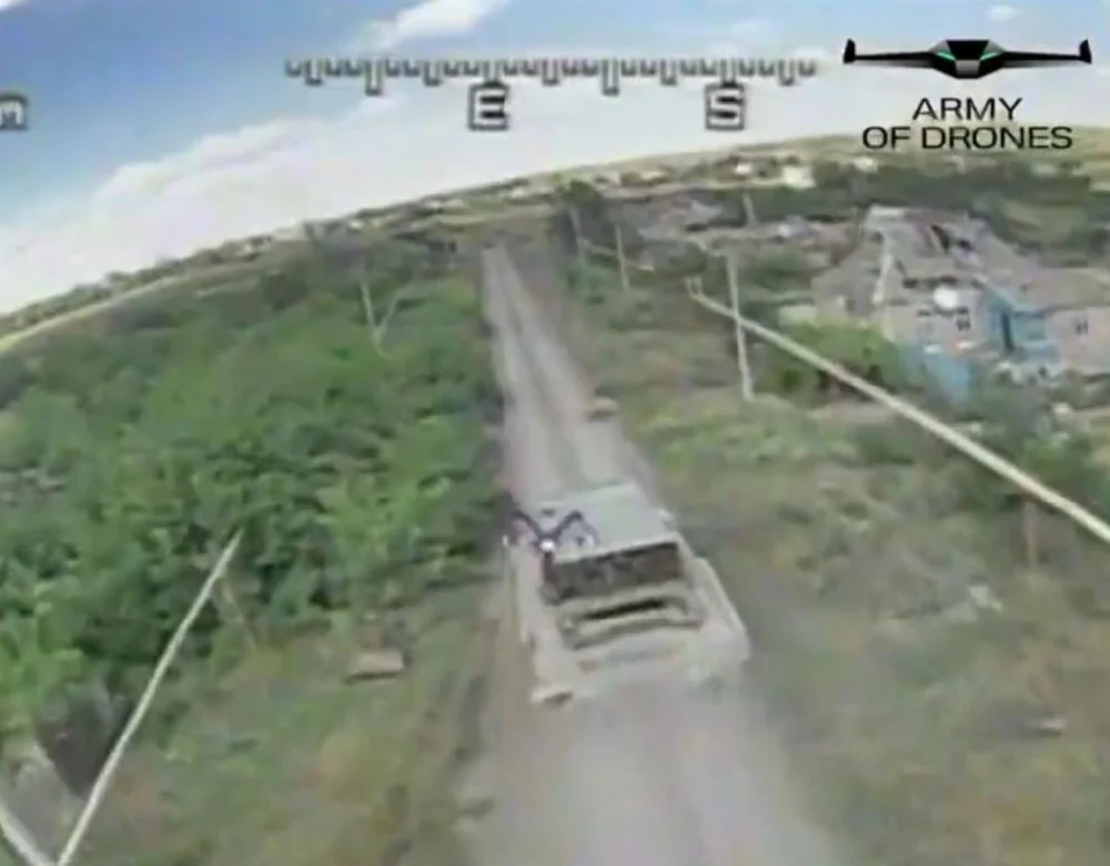 Momentul în care un temut lansator de rachete termobarice este pulverizat de o dronă ucraineană VIDEO