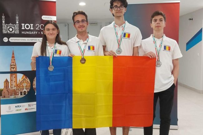 Rezultate extraordinare pentru elevii români. Trei medalii de argint și una de bronz la Olimpiada Internaţională de Informatică / Foto