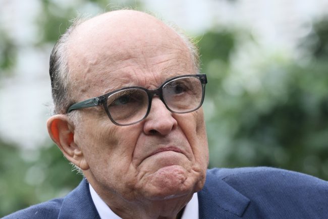 Rudy Giuliani, dat în judecată și de propriul avocat. „Nu pot să exprim cât de rănit sunt de ceea ce a făcut Bob Costello”