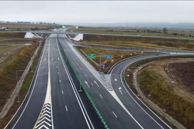 Trei contracte pentru autostrăzi vor fi semnate miercuri de CNAIR