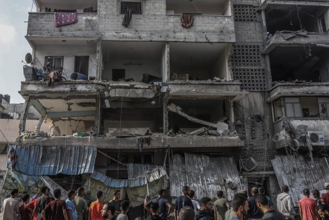 Ministerul Sănătăţii al Hamas a publicat o listă cu aproape 7.000 de nume de palestinieni ucişi în Fâşia Gaza