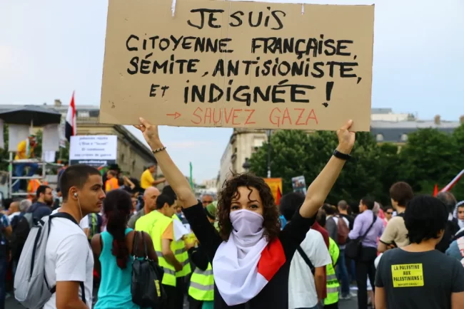 Franța: În Paris 2.000 de manifestanți au cerut încetarea imediată a focului în Gaza