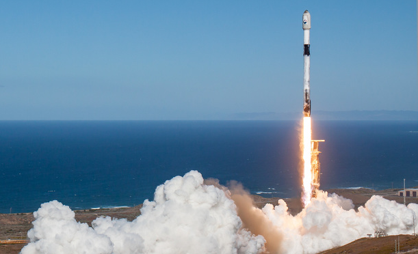 SpaceX a lansat primul satelit de spionaj al Coreei de Sud, după ce Phenianul şi-a lansat propriul satelit militar luna trecută