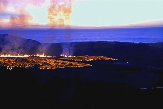 VIDEO Un vulcan a erupt lângă capitala Islandei. Locuitorii din zonă au fost evacuați