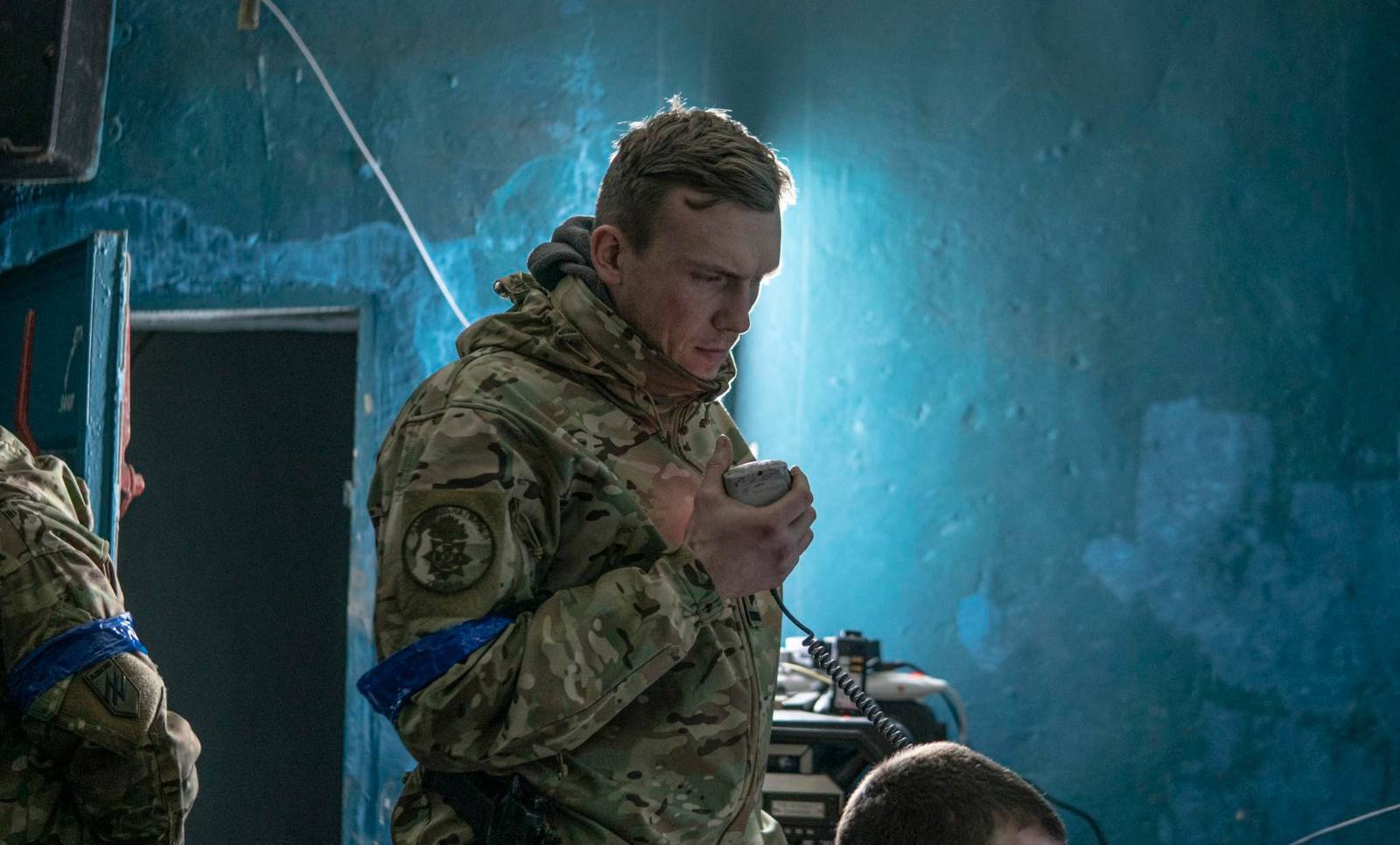 Ce spune un erou al Ucrainei despre ajutoarele SUA și NATO. Denis Prokopenko, eroul de la Azovstal, amintește de strategia lui Sun Tzu