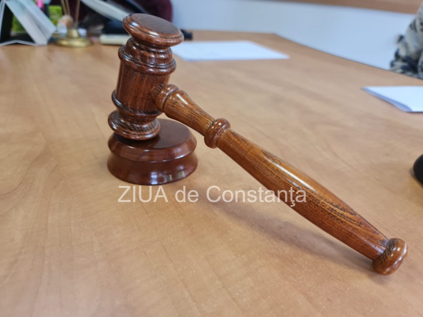O firma din Constanta si primarul municipiului, parti intr-un dosar aflat pe rolul Tribunalului Constanta