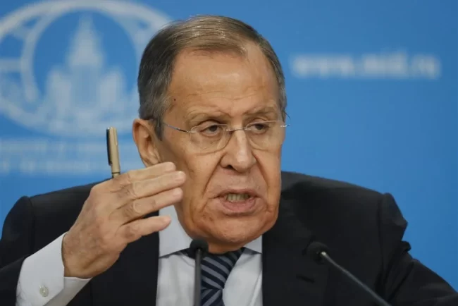 Lavrov susține că războiul din Ucraina „curăță” Rusia de „trădători”