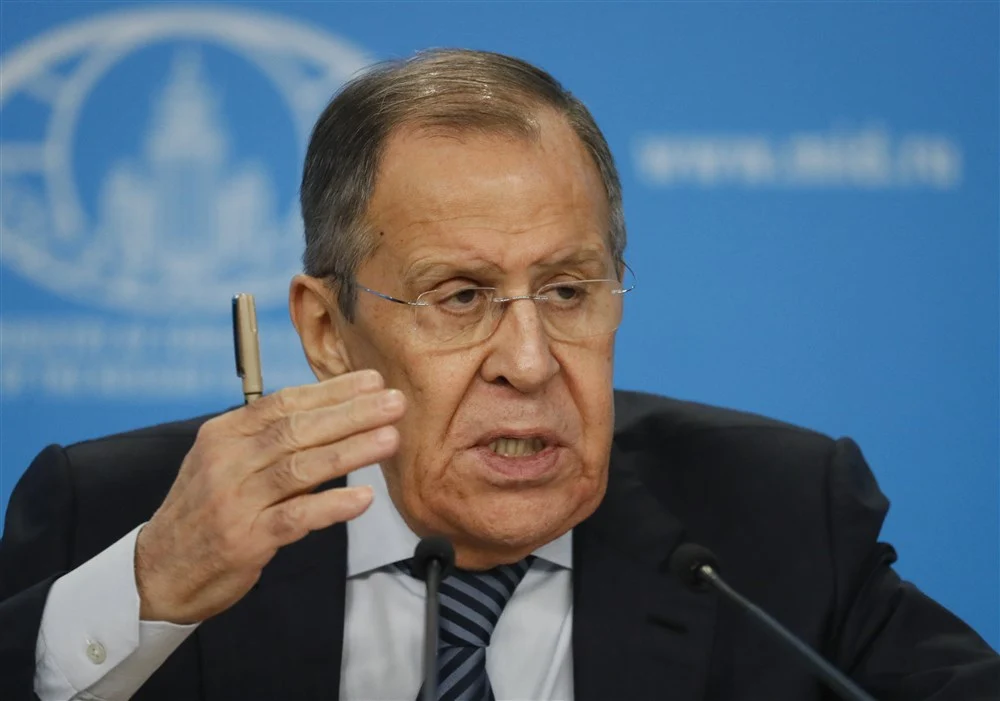 Lavrov susține că războiul din Ucraina „curăță” Rusia de „trădători”