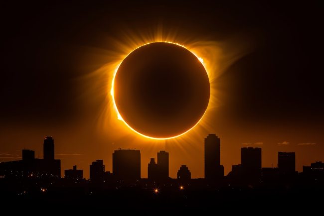 O eclipsă totală de Soare a traversat America. Următoarea va avea loc în 2026 și va fi vizibilă în Europa