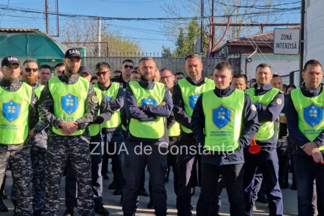Protest la Penitenciarul Poarta Alba-Constanta! (GALERIE FOTO+VIDEO)