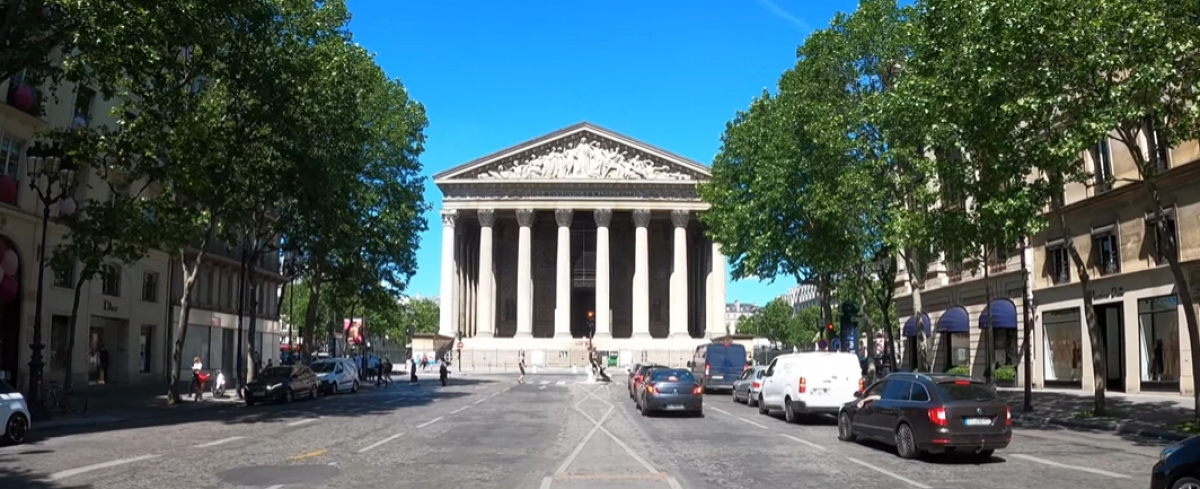 Fațada restaurată a bisericii La Madeleine din Paris, dezvelită oficial. Importantă pentru Jocurilor Olimpice