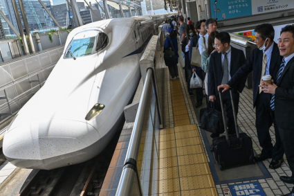 Aproape nimic nu poate provoca întârzierea trenurilor de mare viteză în Japonia. Şi, totuşi, ceva a făcut-o pentru 17 minute