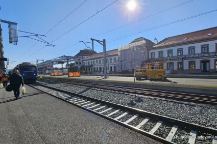 Un mare nod feroviar a fost transformat complet. Gara veche din secolul al XIX-lea este modernizată VIDEO