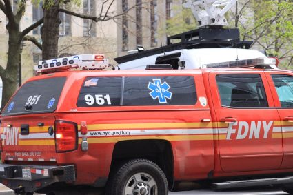 Un bărbat și-a dat foc în fața tribunalului din Manhattan unde se desfășoară procesul lui Donald Trump în dosarul Stormy Daniels