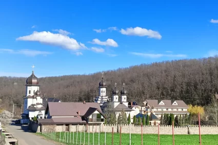 Povestea măcelului religios de la o mănăstire din Moldova. Ortodocșii de rit vechi, torturați și uciși de cei de rit nou FOTO
