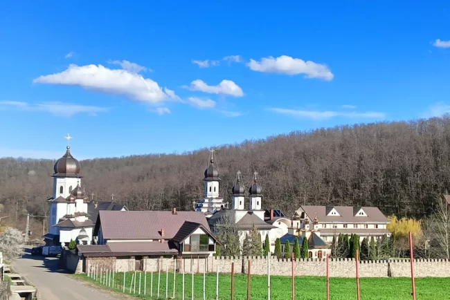 Povestea măcelului religios de la o mănăstire din Moldova. Ortodocșii de rit vechi, torturați și uciși de cei de rit nou FOTO