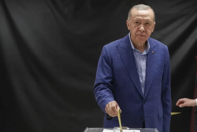 Erdogan a recunoscut înfrângerea partidului său la alegerile locale și a promis că va trage concluzii