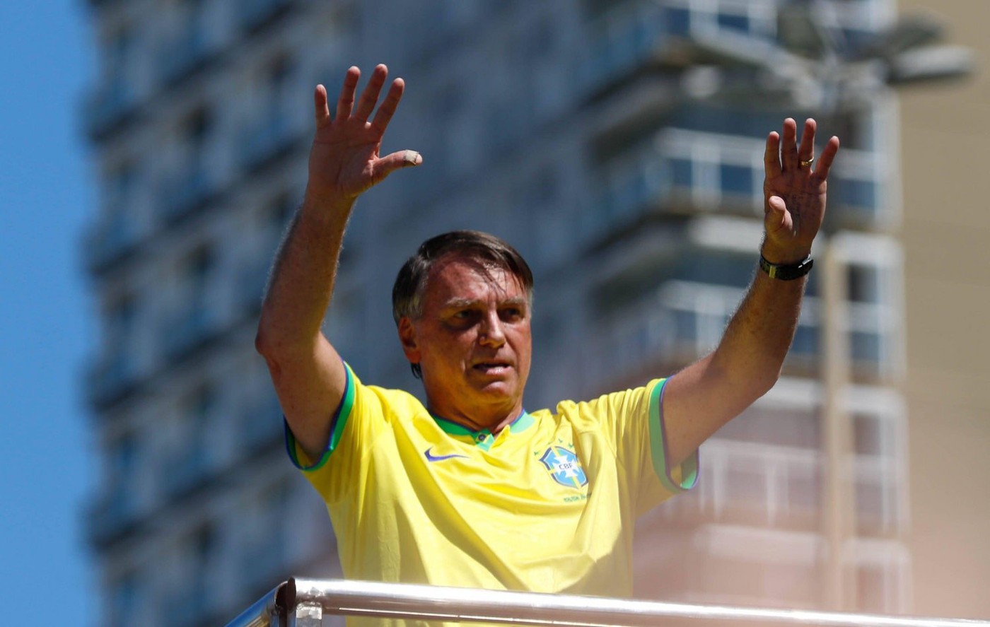 Jair Bolsonaro a fost internat în spital după ce a fost depistat cu erizipel