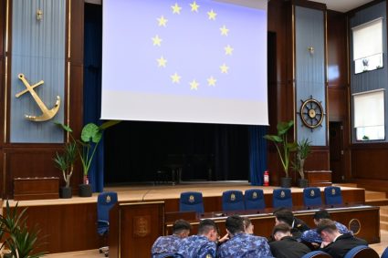 Ziua Europei marcata la Academia Navala Mircea cel Batran din Constanta cu o dezbatere (FOTO)