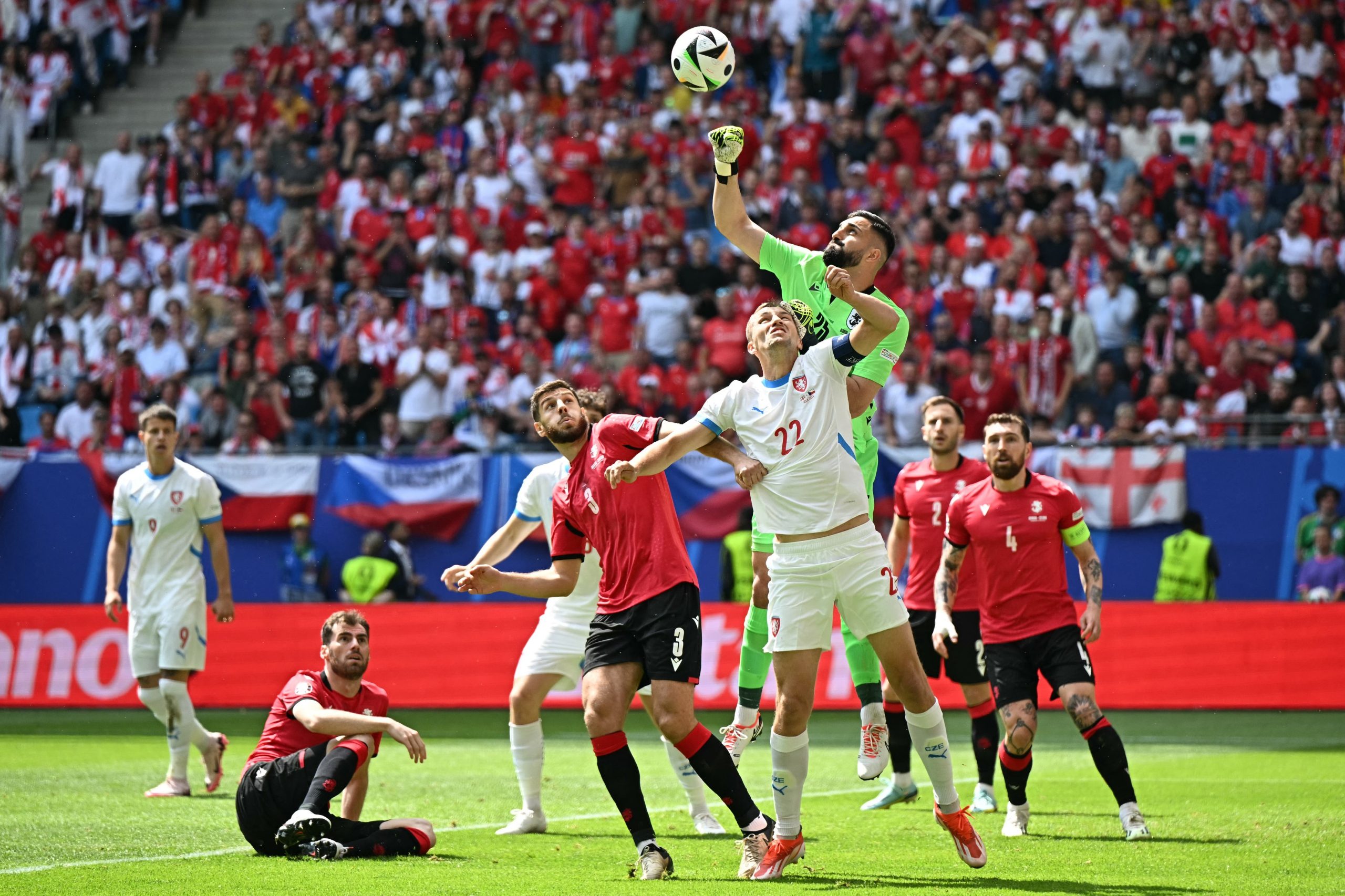 Georgia -0, ACUM, pe digisport.ro. Cehii au avut un gol anulat