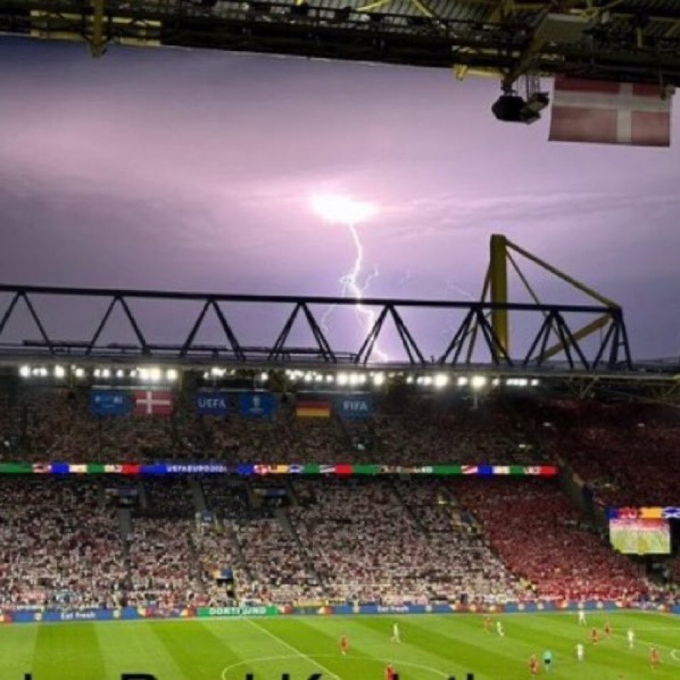 Meciul Germania -un motiv rar