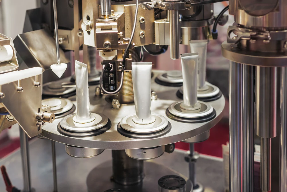 Un mare producător român de cosmetice se relochează. Unde își construiește noua fabrică