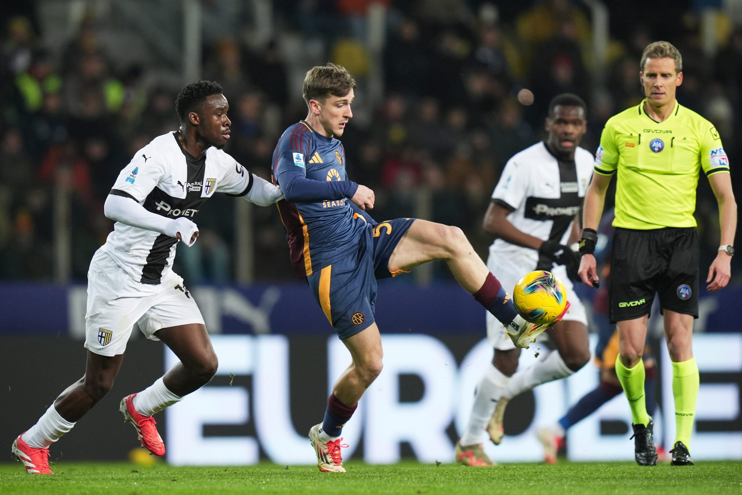 Parma -1, ACUM, pe DGS 2. ”Cruciații” au rămas în 10 / Juventus