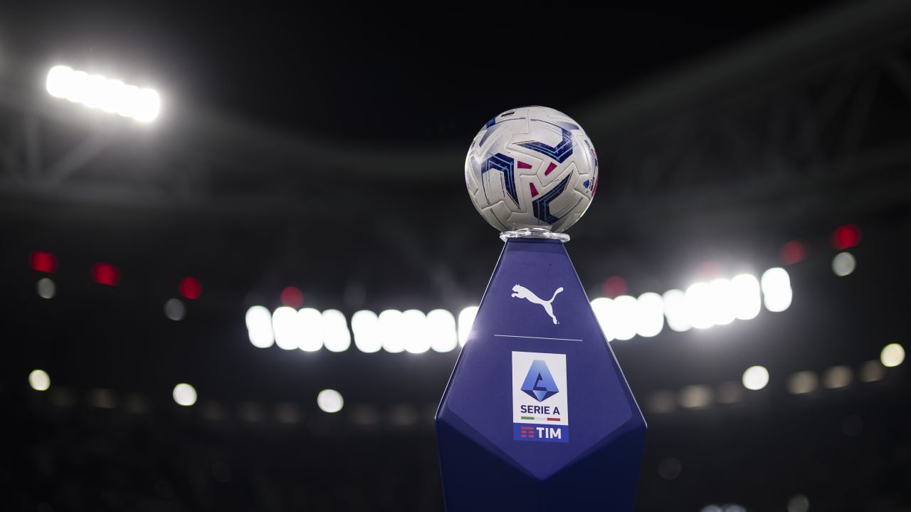 Ce lovitură! Un fotbalist român din Serie A s-a accidentat și va fi operat