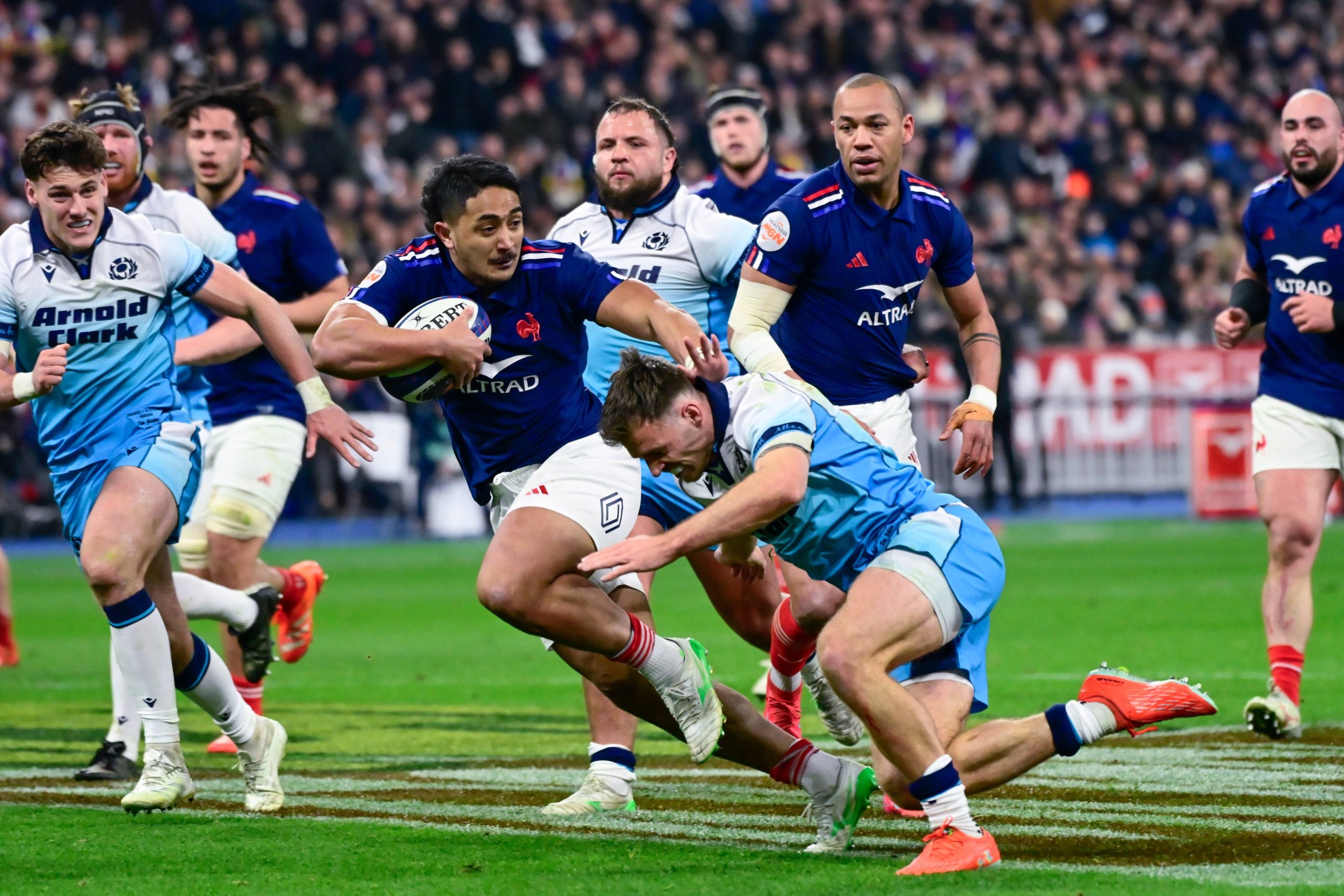 Franța a câștigat Turneul celor 6 Națiuni! / Țara Galilor -61 / Italia -22