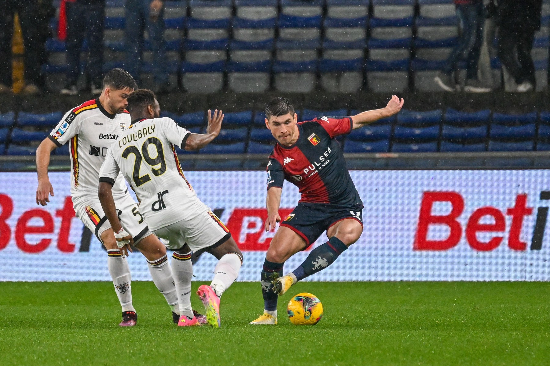 Genoa -1. Prima victorie după o lună pentru echipa lui Dan Șucu