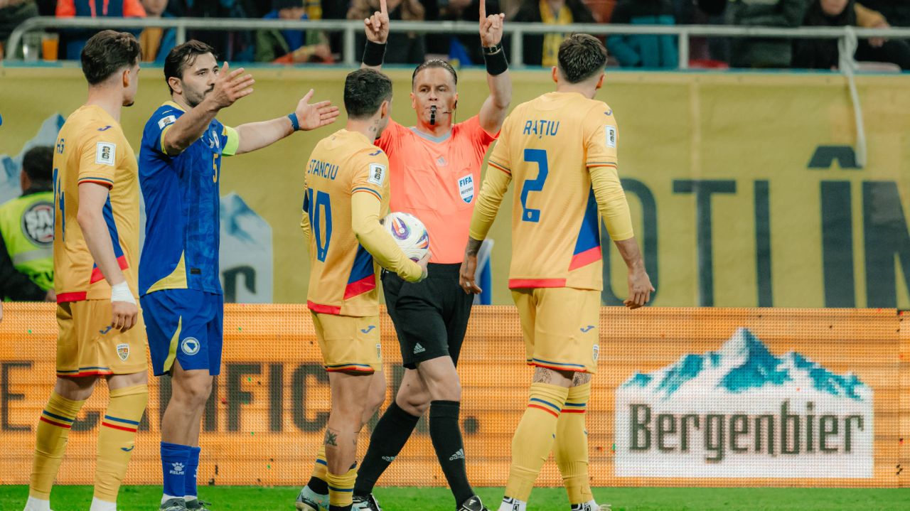 ”Nu pot să-mi imaginez, exclud varianta asta!” Continuă controversa din România – Bosnia! Ce i-ar fi spus arbitrul VAR lui Makkelie