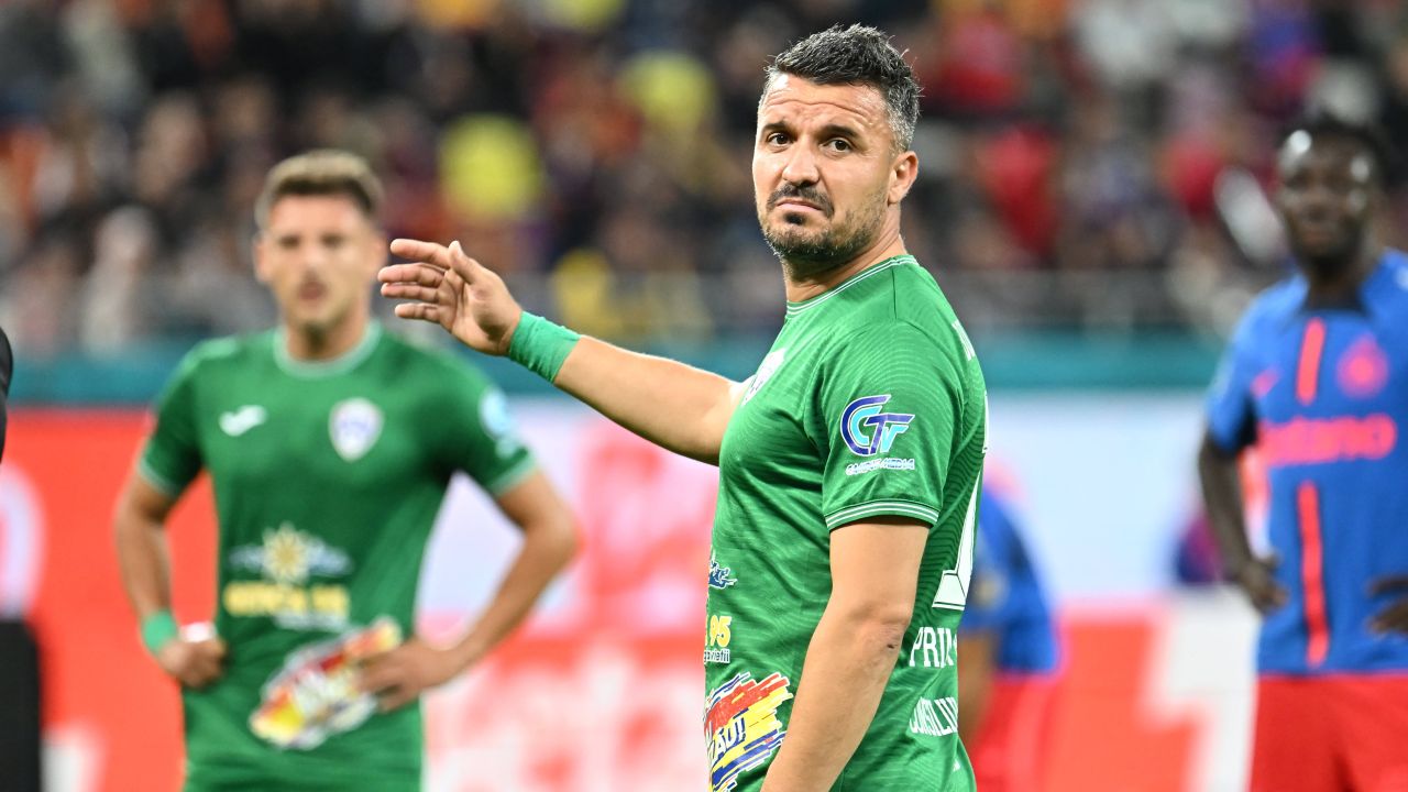 Budescu, poftit să iasă „la pensie“: Ilie Stan, replică tăioasă pentru un jucător care a „păcălit“ fotbalul destul