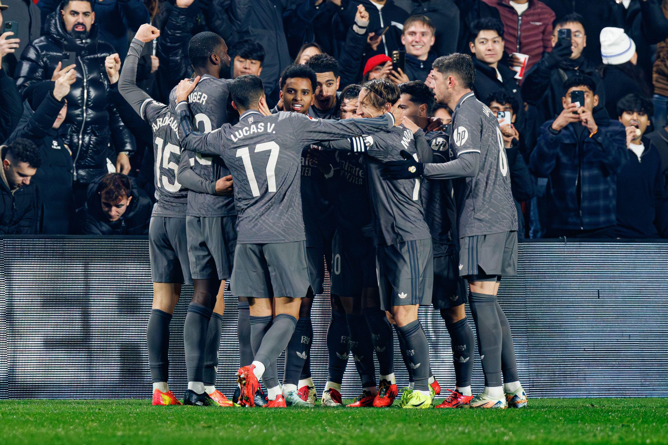 Lovitură pentru Real Madrid: doi fotbaliști au cerut să plece