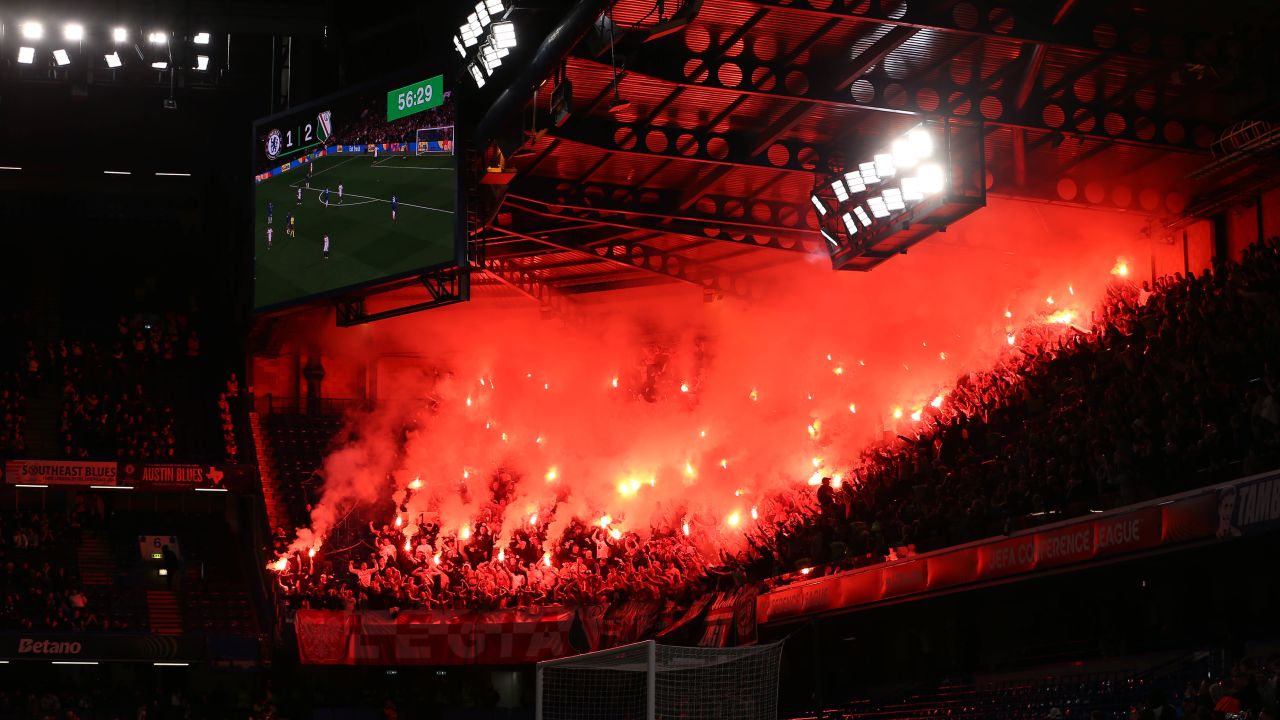 Polonezii au ”aprins” Stamford Bridge! Imagini de colecție de la Chelsea