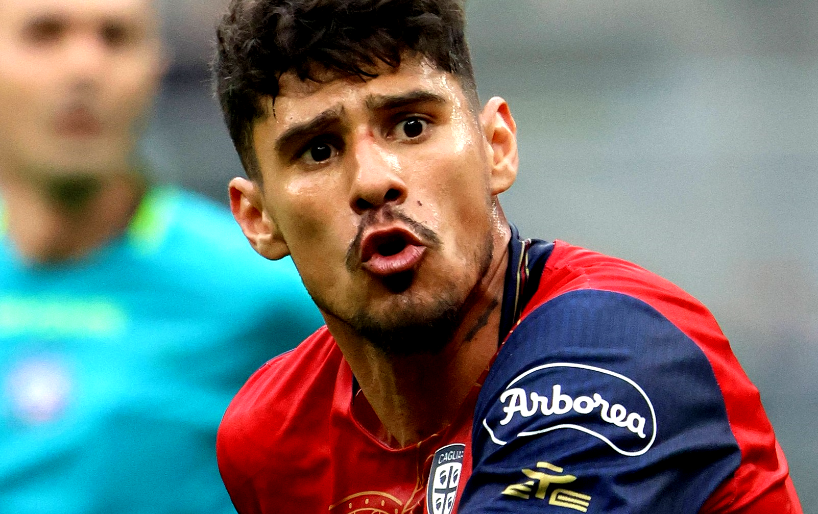 „Se plimbă pe teren”. Italienii l-au văzut pe Florinel Coman cu Fiorentina și nu s-au ferit de cuvinte