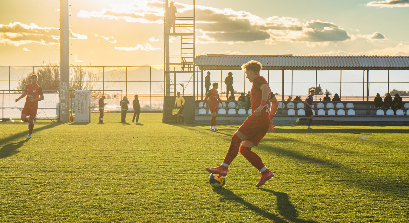 Dezastru la un club din România: aproape de desființare! Echipa finanțată de guvernul maghiar vrea să preia locul în ligă