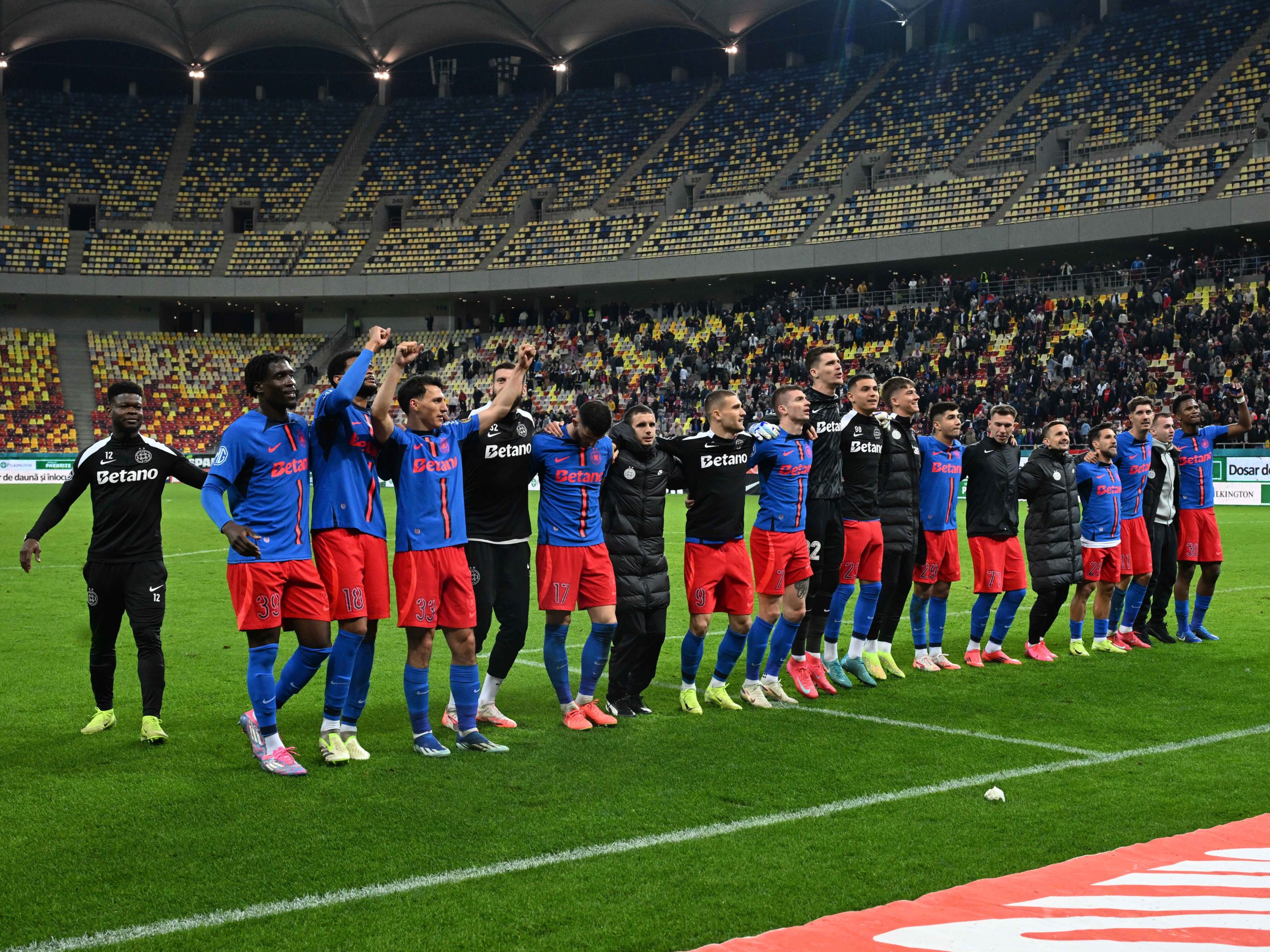 Patru jucători sunt OUT de la FCSB în vară!