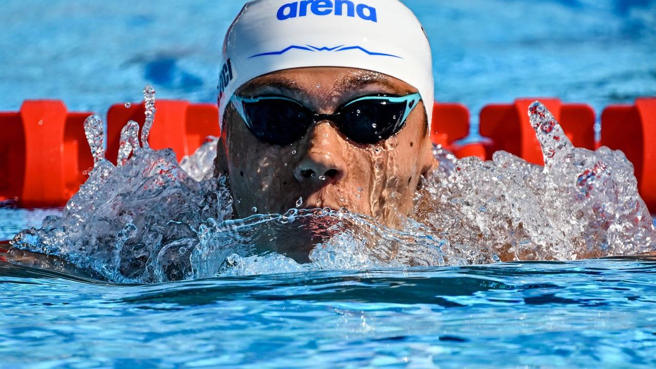 David Popovici se pregăteşte de prima competiţie oficială din 2025