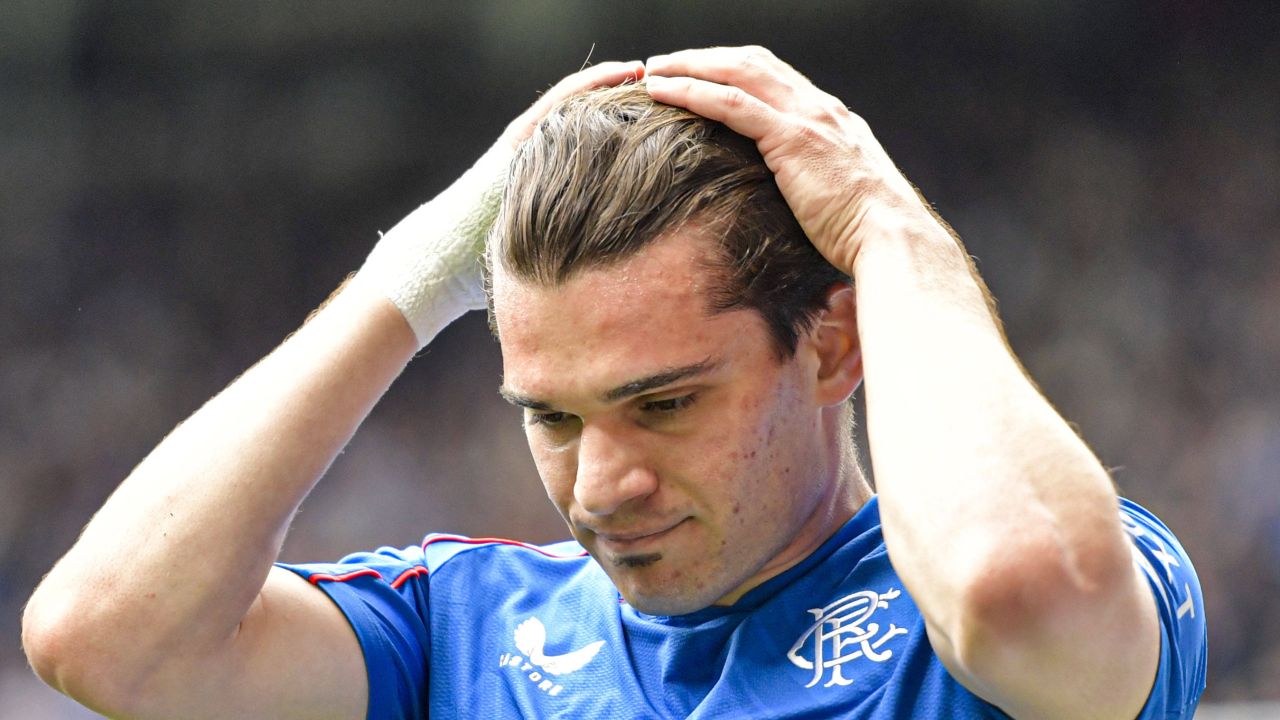 Iordănescu a anunțat că Hagi e prea scump, iar fanii Legiei au explodat: „Adunătură de neisprăviți!”