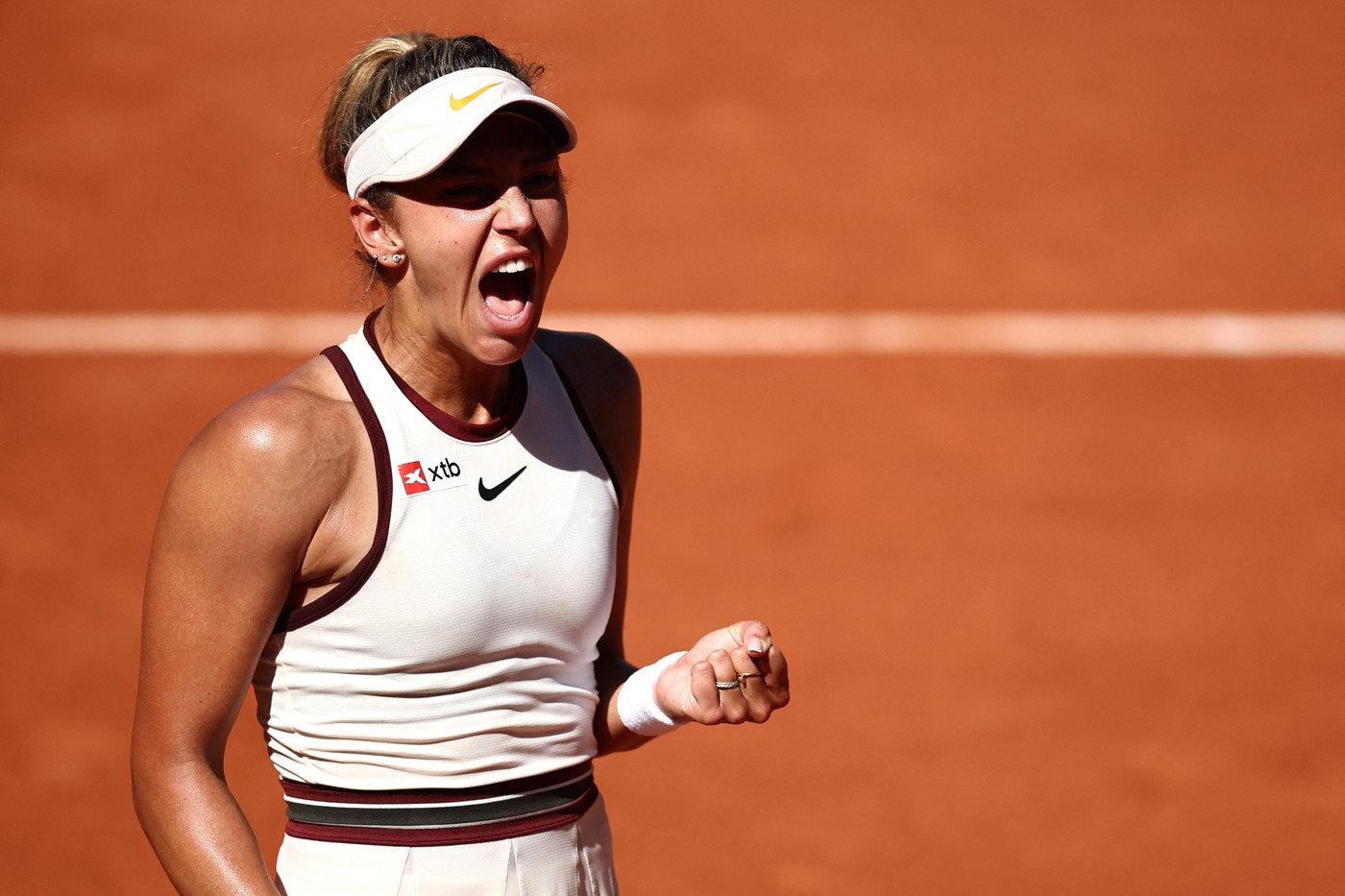 Iga Swiatek, lăsată spectatoare! Jaqueline Cristian a lovit și a ridicat publicul în picioare la Roland Garros