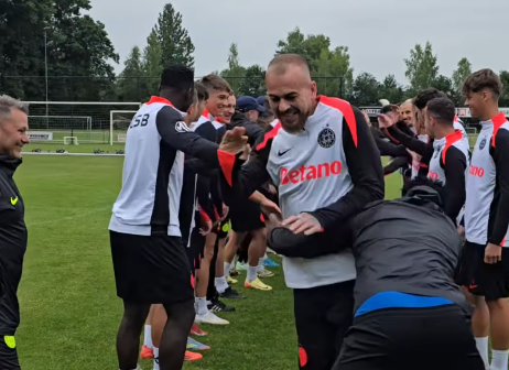 Denis Alibec a intrat în vestiarul FCSB-ului și nu s-a ferit: ”Mai ușor!”